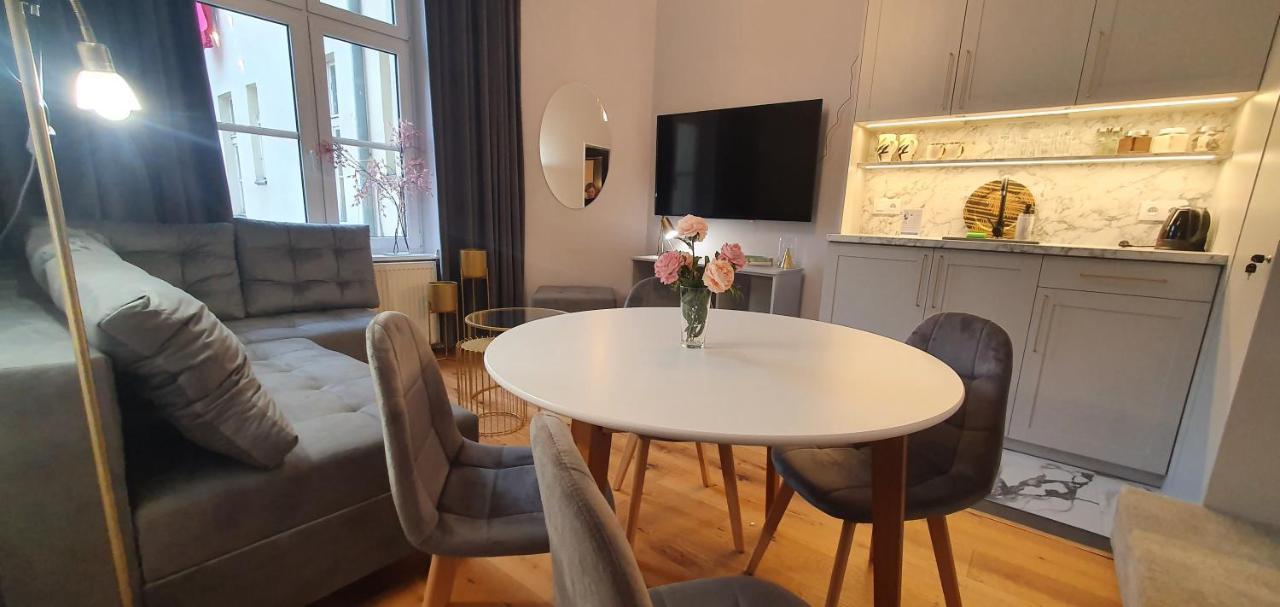 DK Premium Ballady i Romanse Olsztyn  Esterno foto