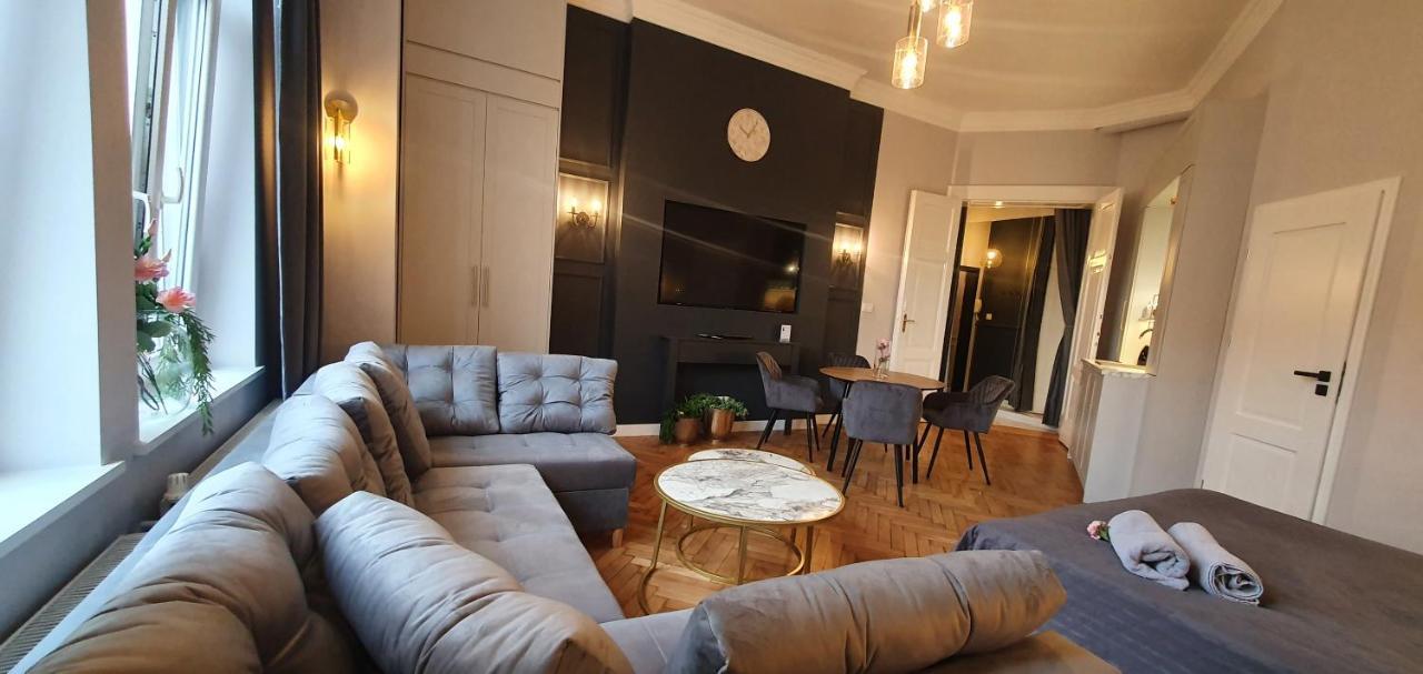 DK Premium Ballady i Romanse Olsztyn  Esterno foto